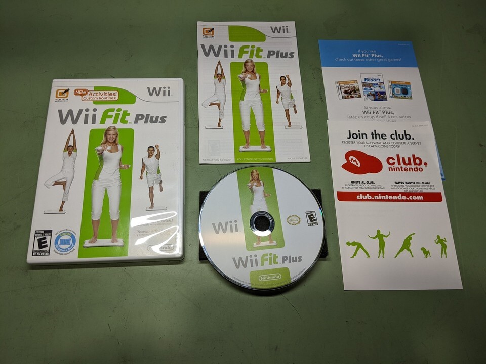 Wii Fit Plus Nintendo Wii Complete in Box - $6.12