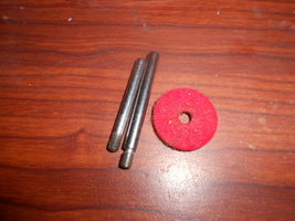 Japan Deluxe Badged &quot;Simplex&quot; Pair Screw In Spool Pins For Bed &amp; Top - $8.50
