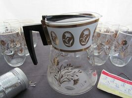 Vintage Ice Tea Set 12 Glasses David Douglas Mid Century Gold Flower Pat... - $58.42