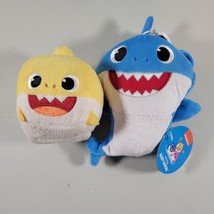 Baby Shark Lot Singing Plush Toy 3&quot; Square Block and Clip On Coin Change... - £11.87 GBP