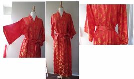 Vintage 60s "Plum Blossoms" Chinese Dragon Robe size M - $69.29