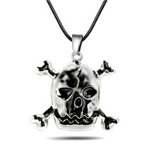 Skull And Crossbones Necklace 1.25&quot; Pendant Jolly Roger Pirate Charm Halloween - £5.55 GBP