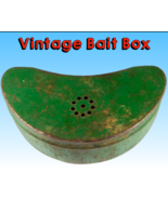 VINTAGE Fisherman's Friend Bait Box, Green Steel, Hinged, Belt Bail, Aerated