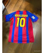 Barcenlona 2004/05 Home Short Sleeve Shirt Name Set RONALDINHO#10 - $35.00