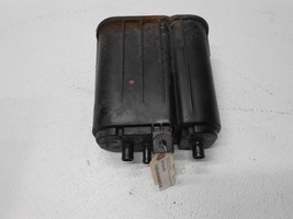 2004 jeep  Grand Cherokee CHARCOAL FUEL VAPOR CANISTER TANK  - $1,863.81 MXN