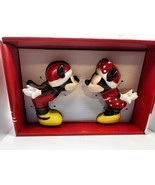 Disney MICKEY &amp; MINNIE MOUSE KISSING CHRISTMAS SALT &amp; PEPPER SHAKERS! BR... - €12,22 EUR
