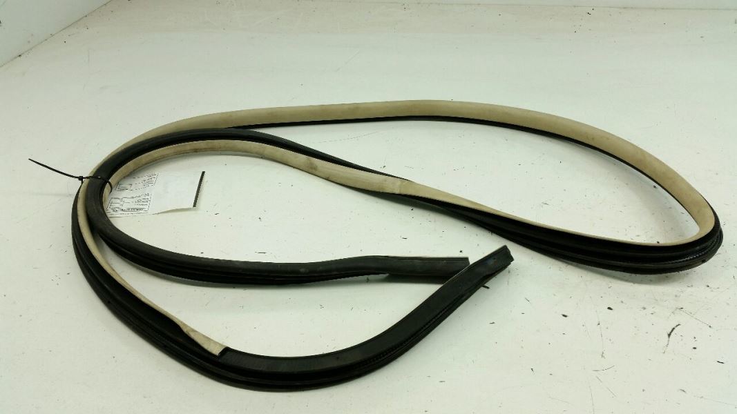 2012 Ford Fusion On Body Door Jamb Seal Gasket Front Right Passenger 201... - $49.79