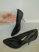 Ladies Shoes Size 8 1/2 M Black Satin 3 1/2 &quot; Gold Heels Ankle Chain $12... - £31.89 GBP