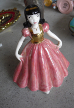 Vintage 1966 Painted Glazed Ceramic Princess Girl in Pink Figurine - $454.67 MXN