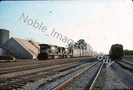 1988 Norfolk Southern NS 8562 8551 GE C39-8 Locomotive Fostoria Kodachrome Slide - $3.96