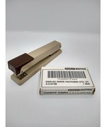 Vintage Swingline # 406 Stapler Beige + Brown Retro Office + Box of Staples - £15.57 GBP