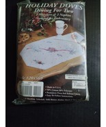 NEW Tobin Dining for Two HOLIDAY DOVES 2 Placemats 2 Napkins Stamped Emb... - $236.06 MXN