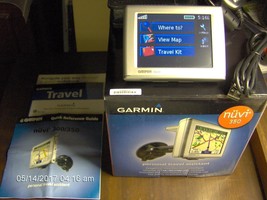 Used nuvi 350 GPS bundle w/ 3.5&quot; screen car charger + extras TESTED GOOD GARMIN - £34.30 GBP