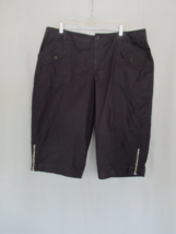 Venezia shorts  pants cropped zippers Size 18 black inseam 18&quot; - £9.71 GBP