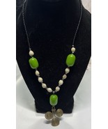 Green, Cream And Black Bead Bronze Color Medallion Pendant 22” Necklace - $313.23 MXN