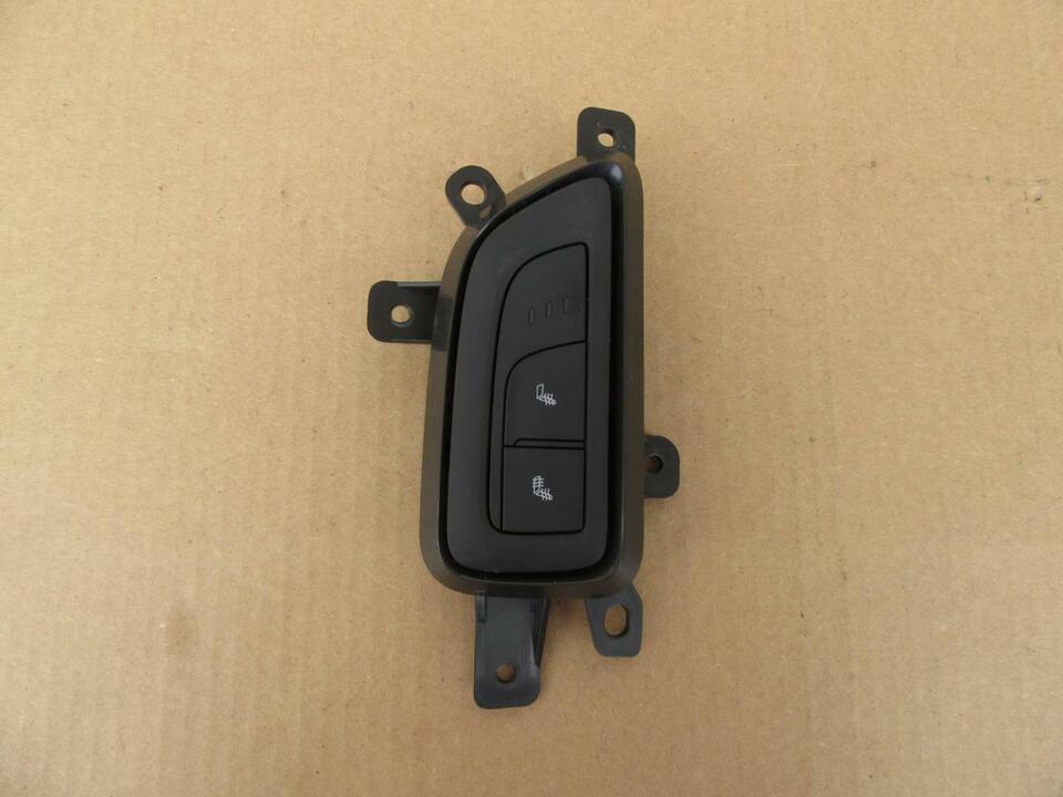 OEM 2016-2018 GM Cadillac CT6 Rear RH RIGHT Seat Heat Switch Control 232... - $22.76
