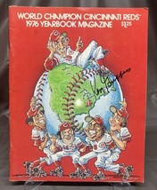 1976 World Champion Cincinnati Reds Yearbook Magazine Autographed Ken Griffey Sr - £28.09 GBP