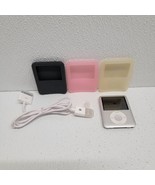 Apple iPod Nano 4GB Silver A1236 Bundle With Sleeves And Charging Cord - £27.17 GBP
