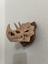 Wall Mounted Small Triceratops Skull 3D Print 3d Bust Hanging Art Home Decor - £18.67 GBP