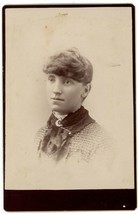 Circa 1880&#39;S Cabinet Card Beautiful Young Woman Moon Pin Aufrecht Allegheny, Pa - £8.20 GBP