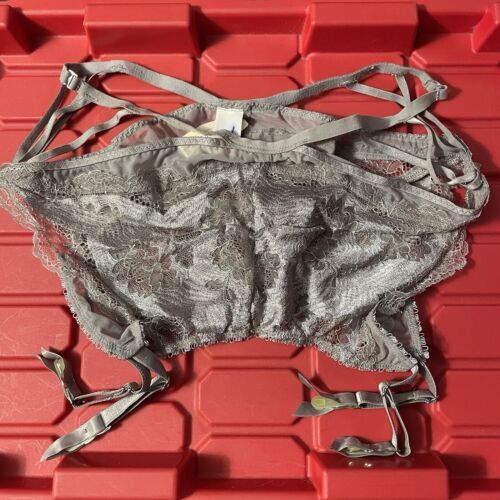 Victorias Secret Very Sexy Lace Garter Taupe Crystals Medium/Large Brand NEW