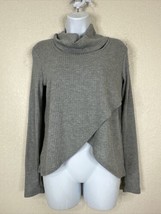 Paper Crane Womens Size XS Gray Waffle Knit Cowl Neck Shirt Long Sleeve - £5.46 GBP