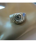 Vintage Sterling Silver Abstract Swirl Design 925  8 Grams Size 8 Crown ... - £18.03 GBP