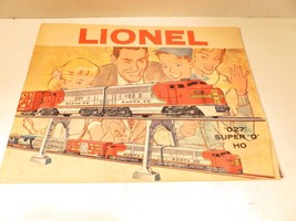 LIONEL TRAINS - POST-WAR  1960 COLOR LIONEL CATALOG- EXC. - S12 - $4.70