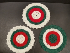 3 Vintage Knitted Hot Pads, Doilies or Trivets Red Green White - £7.85 GBP