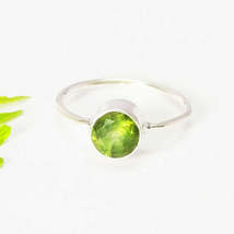 GREEN PERIDOT Gemstone Ring, Birthstone Ring, 925 Sterling Silver Ring, Handmade - £24.41 GBP