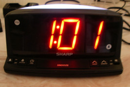 Sharp SPC 1225 BIG DIGIT Super Loud Alarm Clock with Night Light.. - £23.23 GBP