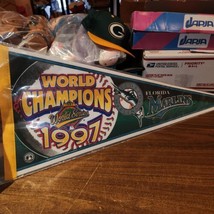 Vintage 1997 Florida MARLINS World Series CHAMPIONS - Full Sized Pennant  - $16.63