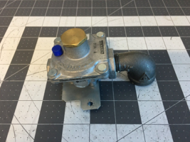 GE Kenmore Range Oven Gas Pressure Regulator Valve P# WB19K10001 - $65.41