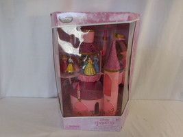 Disney Princess Deluxe Castle Play set plus Princess&#39;s    New Very Rare  - £154.41 GBP