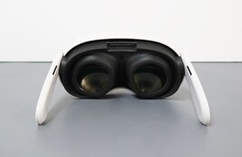 Meta Quest 3 128GB VR Headset ONLY - White 899-00579-01 image 4