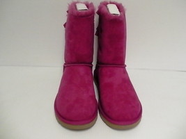 Women&#39;s ugg boots bailey bow red violet color sheepskin size 7 us - £150.31 GBP