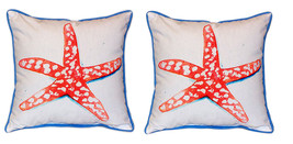 Pair of Betsy Drake Coral Starfish Large Indoor Outdoor Pillows - £71.21 GBP