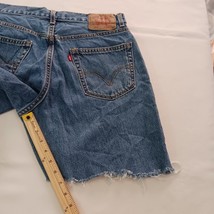 Levi's 550 Relaxed Fit Women's Blue Cotton Denim Jeans Cutting In Shorts (34×7) image 7