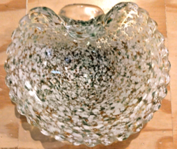 Vintage 8&quot; Murano Clam Shell Art Glass Scalloped Dish Green White Gold Speckled - £18.95 GBP