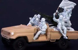 1/35 5pcs Resin Model Kit Soldiers Terrorists (no Car no Gun) Unpainted OS1 - £47.25 GBP