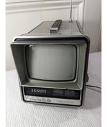 Vintage Zenith BT055S1 Portable 5” black &amp; white Television AM/FM Radio ... - $2,833.73 MXN