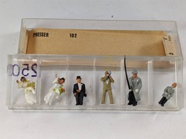 Preiser 102 Wedding Figures 6 Figures HO Scale - $14.84