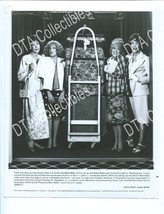 Big BUSINESS-8x10 Promotional STILL-LILY TOMLIN-BETTE MIDLER-NEW York Fn - £19.82 GBP