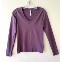 ATHLETA XS Mauve Ribbed Long Sleeve Top Shirt Renew Seamless V Neck - $384.15 MXN