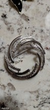 Vintage Signed Sarah Coventry Silver Art Deco brooch pin swirl wreath - £10.83 GBP