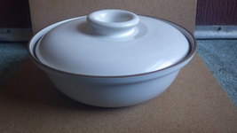 Large 11 1/4&quot; Vintage Mcm Heath Ceramics White Casserole Sausalito California - £110.12 GBP