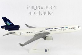 McDonnell Douglas MD-11 Garuda Indonesia 1/200 Scale Model Airplane - £26.10 GBP