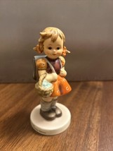 Vtg Goebel Hummel Figurine-Girl Going To School. TMK-3. Stylized Bee.1960-72 (G2 - £23.06 GBP