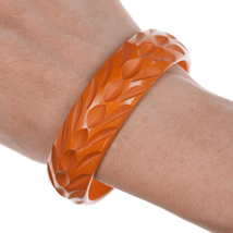 8&quot; c1940&#39;s Carved Butterscotch bakelite bangle 2 - $123.75