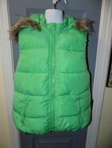 JUSTICE Green Puffy Sleeveless Jacket Vest Detachable Fur Hood Size 14 EUC - £16.64 GBP